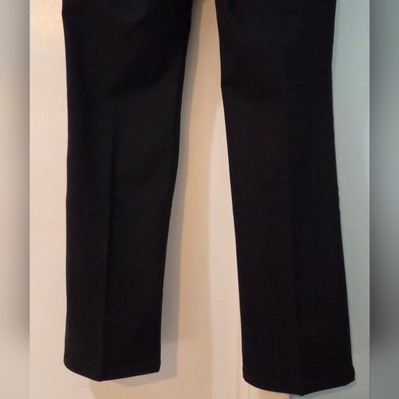 Chico's Women's Black So Slimming Girlfriend Slim Full- Length Jeans, size 8 - Picture 9 of 9